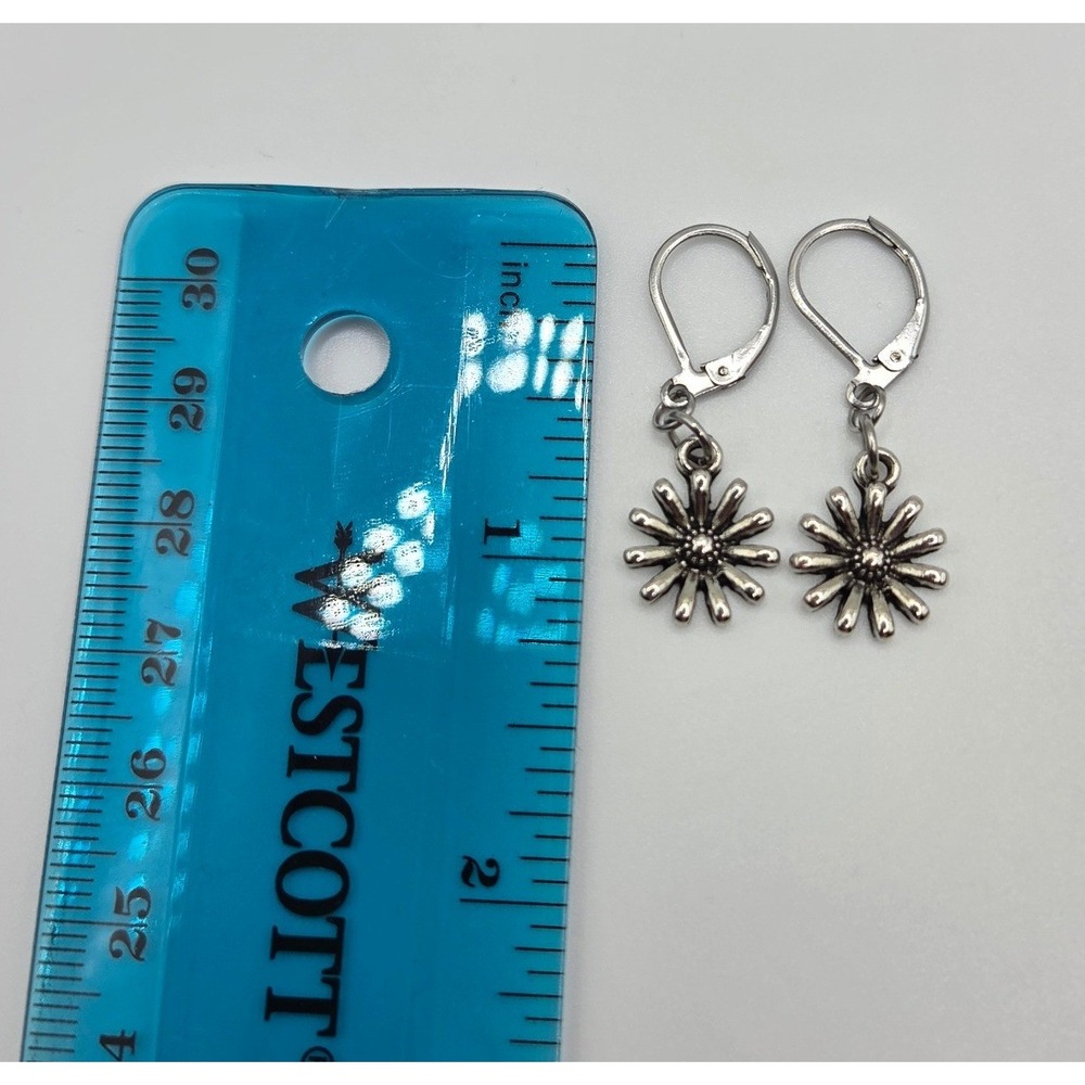 Handmade Earrings Silver Daisy Leverback Stainless Steel Hypoallergenic Floral - Picture 6 of 10